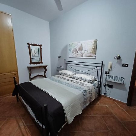Отель Casa Di Roberta Лечче Экстерьер фото